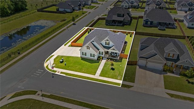 6422 S 61st Street, Rogers, AR 72758