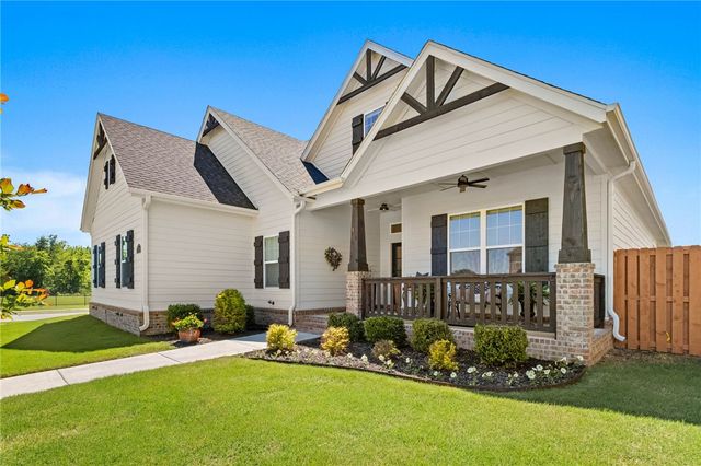 6422 S 61st Street, Rogers, AR 72758