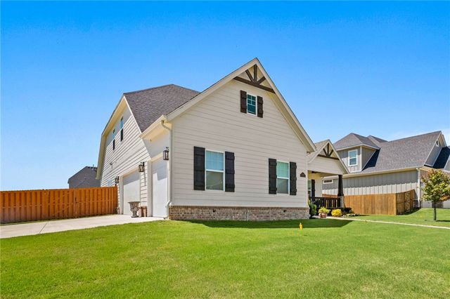 6422 S 61st Street, Rogers, AR 72758