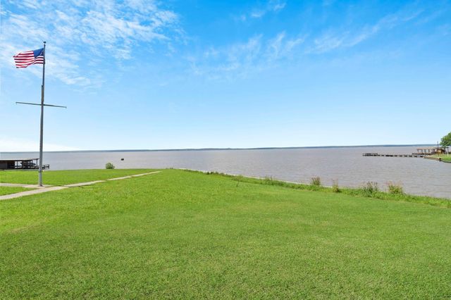 008 Autumn Lane, Livingston, TX 77351