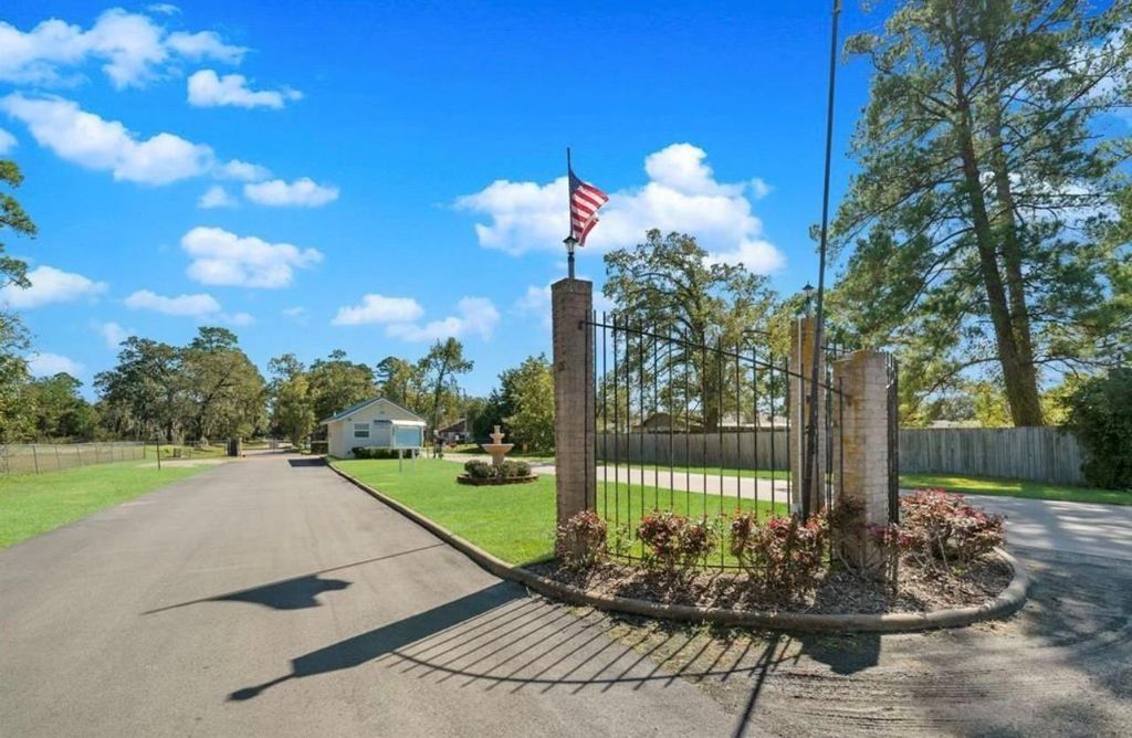 008 Autumn Lane, Livingston, TX 77351