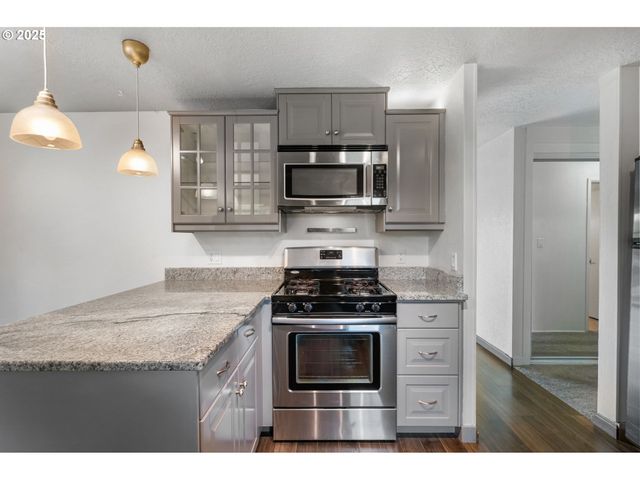 1925 Ne 130TH Ave, Portland, OR 97230
