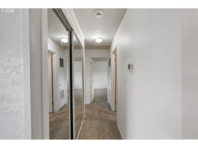 1925 Ne 130TH Ave, Portland, OR 97230