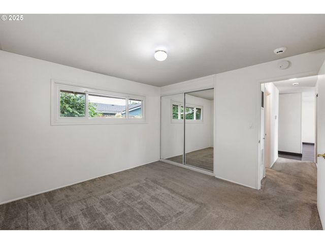 1925 Ne 130TH Ave, Portland, OR 97230
