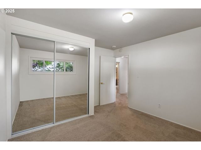 1925 Ne 130TH Ave, Portland, OR 97230