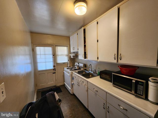 643 HILLVIEW RD, Baltimore, MD 21225