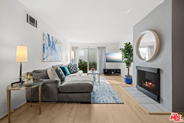 3640 Cardiff Avenue 104, Los Angeles, CA 90034