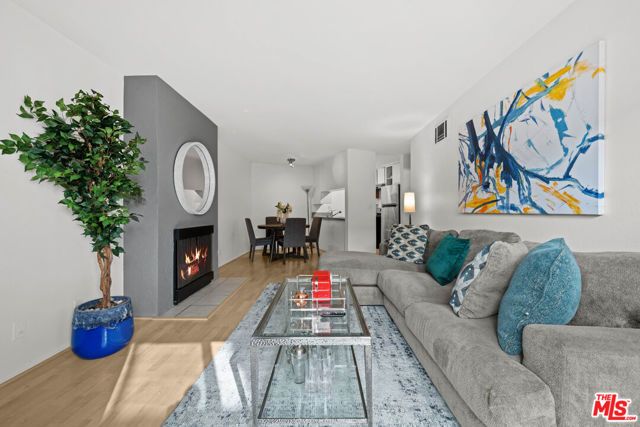 3640 Cardiff Avenue 104, Los Angeles, CA 90034