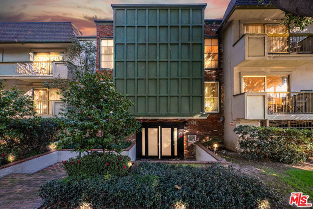 3640 Cardiff Avenue 104, Los Angeles, CA 90034