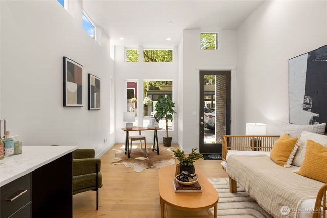 3402 E Spring Street, Seattle, WA 98122