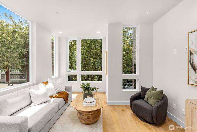 3402 E Spring Street, Seattle, WA 98122