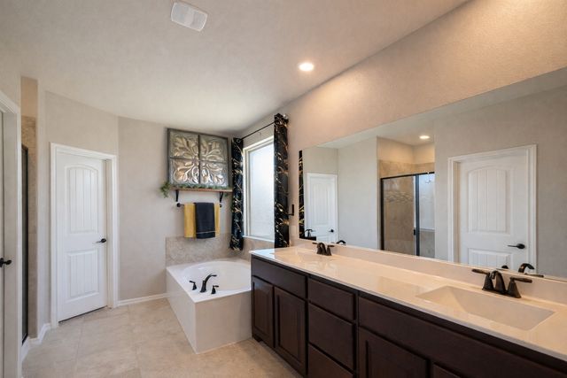 1148 Donnington Trail, Saginaw, TX 76131