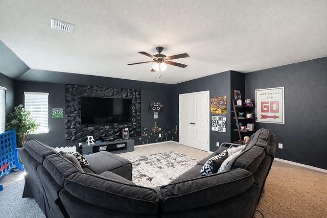 1148 Donnington Trail, Saginaw, TX 76131