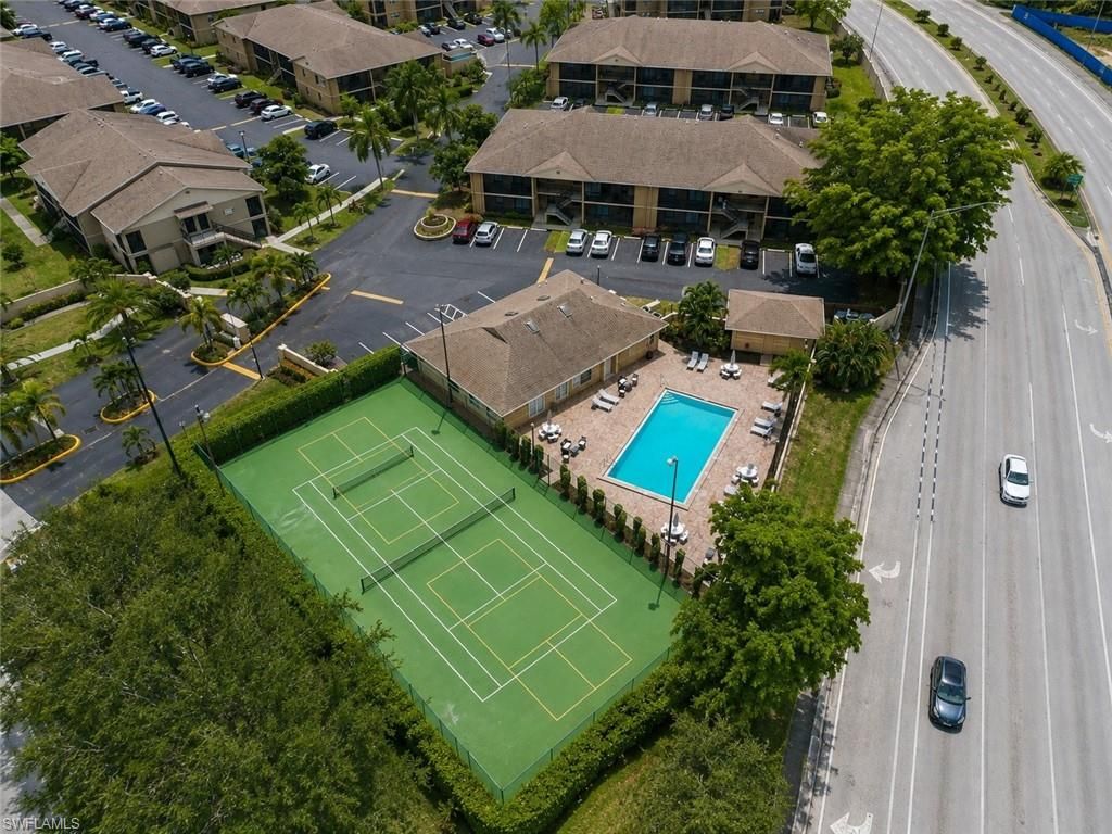 5321 Summerlin RD 2112, FORT MYERS, FL 33919 — exterior
