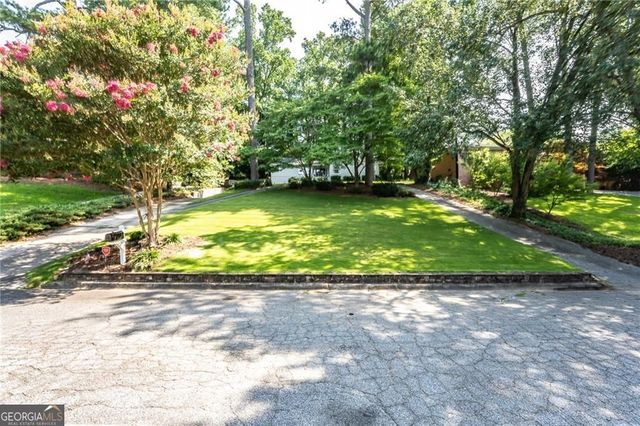 1210 Lenox Circle NE, Atlanta, GA 30306