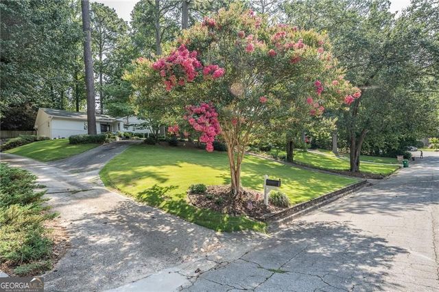 1210 Lenox Circle NE, Atlanta, GA 30306