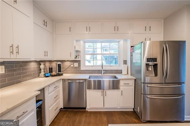 1210 Lenox Circle NE, Atlanta, GA 30306