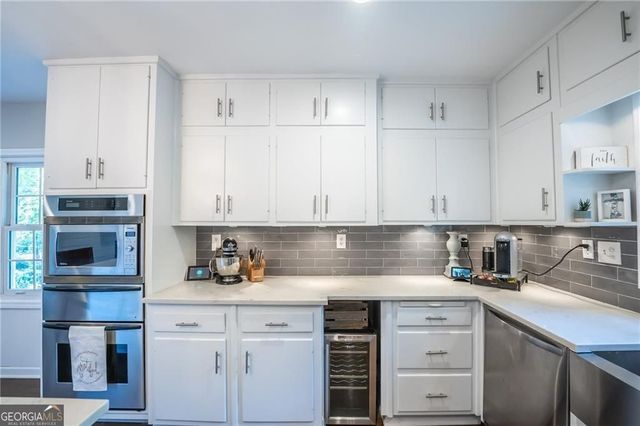 1210 Lenox Circle NE, Atlanta, GA 30306