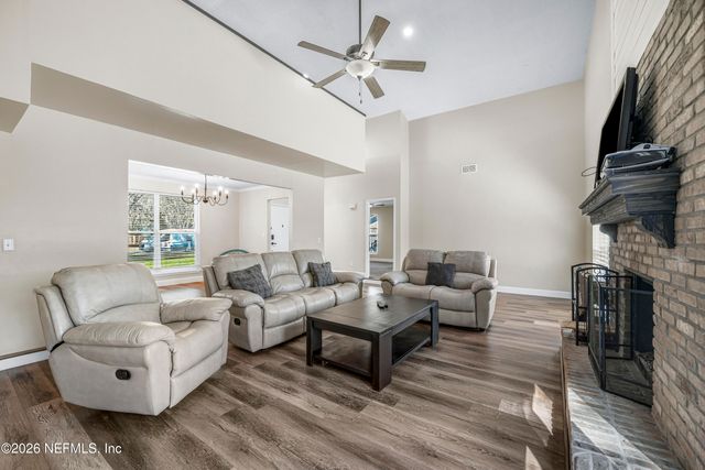 12071 BLACKFOOT Trail, Jacksonville, FL 32223