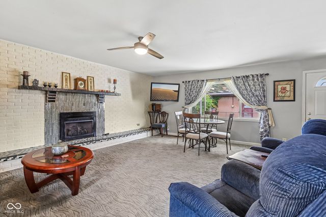 186 N 8th Avenue, Beech Grove, IN 46107