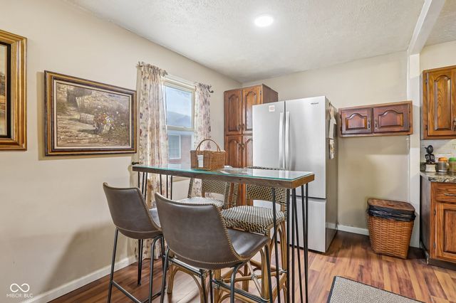 186 N 8th Avenue, Beech Grove, IN 46107