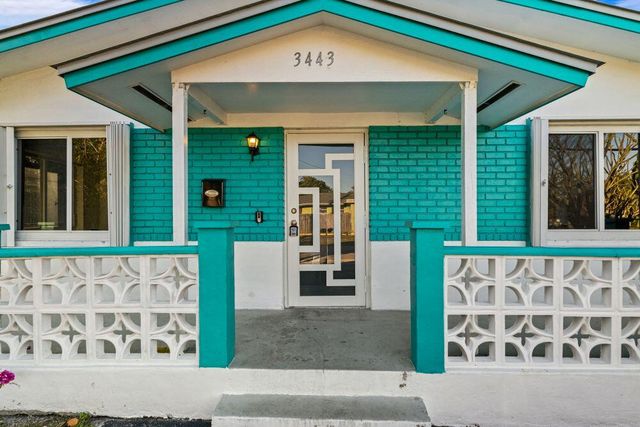 3443 NE 3rd Avenue, Oakland Park, FL 33334