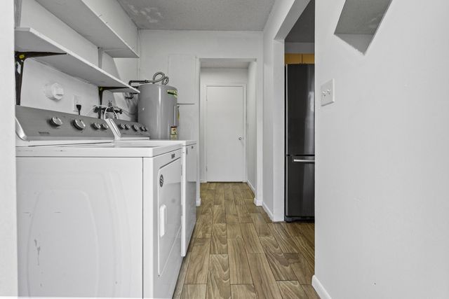 3443 NE 3rd Avenue, Oakland Park, FL 33334