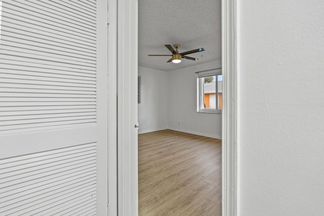 3443 NE 3rd Avenue, Oakland Park, FL 33334