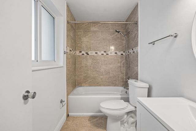 3443 NE 3rd Avenue, Oakland Park, FL 33334