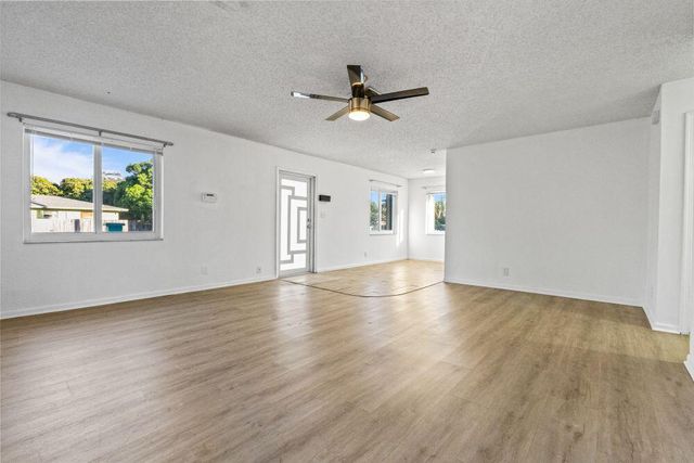 3443 NE 3rd Avenue, Oakland Park, FL 33334