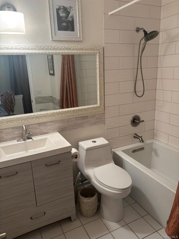 25 Fairways Drive 12, Middletown, NY 10940