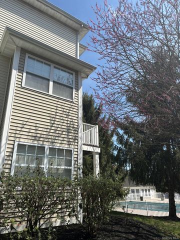 25 Fairways Drive 12, Middletown, NY 10940