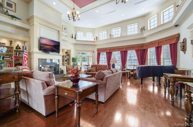 25 Fairways Drive 12, Middletown, NY 10940