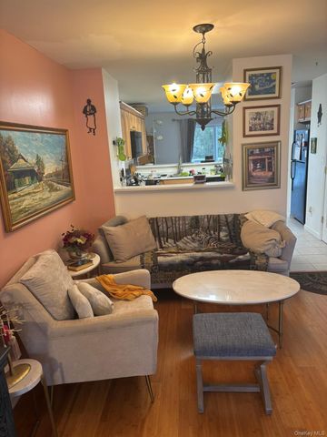 25 Fairways Drive 12, Middletown, NY 10940