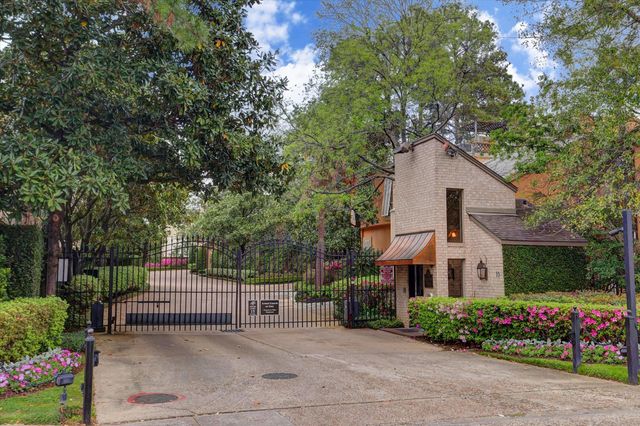 10 S Briar Hollow Lane 50, Houston, TX 77027