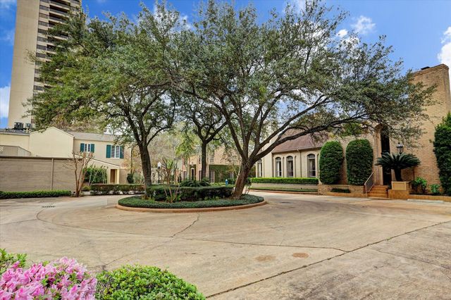 10 S Briar Hollow Lane 50, Houston, TX 77027
