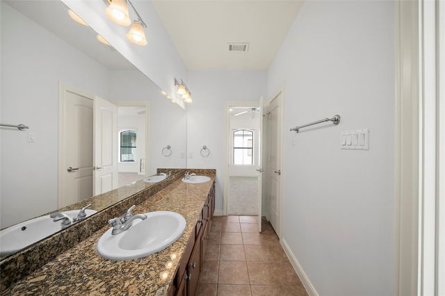 202 Mcgowen Street F, Houston, TX 77006