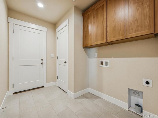 3643 Crested Owl Court, Dacono, CO 80514