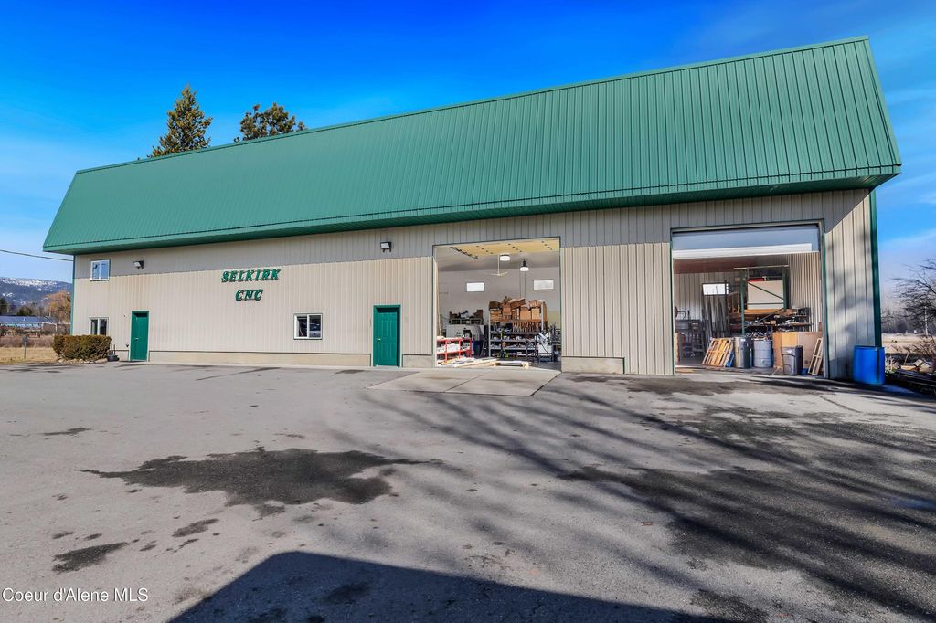149 Emerald Industrial Park Rd, Ponderay, ID 83852