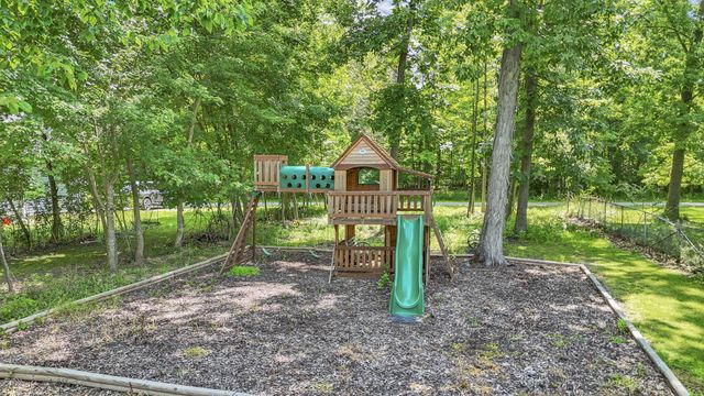 13426 Cedar Road NE, Thornville, OH 43076