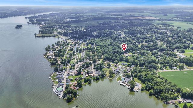13426 Cedar Road NE, Thornville, OH 43076