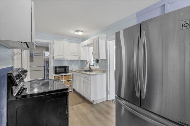 13426 Cedar Road NE, Thornville, OH 43076