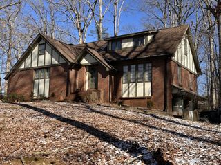303 Edgewood Ave, Mcminnville, TN 37110