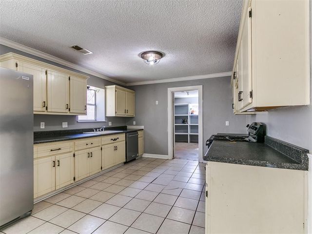 14520 Turkey Hills Road, Newalla, OK 74857