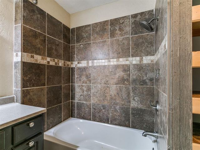 14520 Turkey Hills Road, Newalla, OK 74857