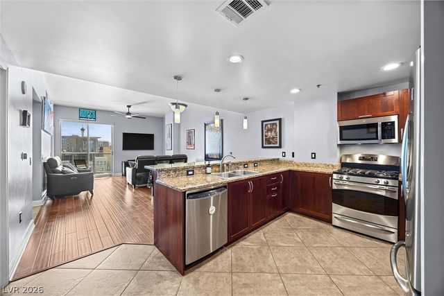 150 Las Vegas Boulevard 914, Las Vegas, NV 89101