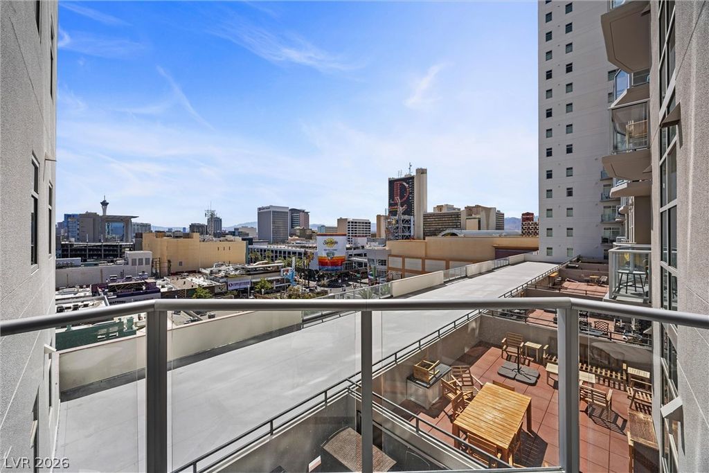 150 Las Vegas Boulevard 914, Las Vegas, NV 89101 — photo 2