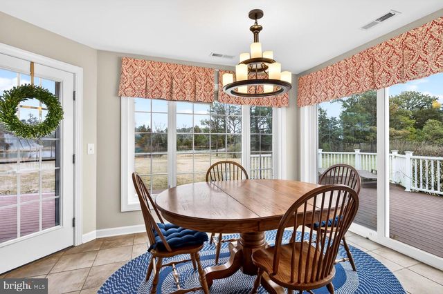 5211 HERON RD, Cambridge, MD 21613