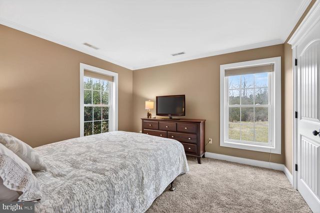 5211 HERON RD, Cambridge, MD 21613