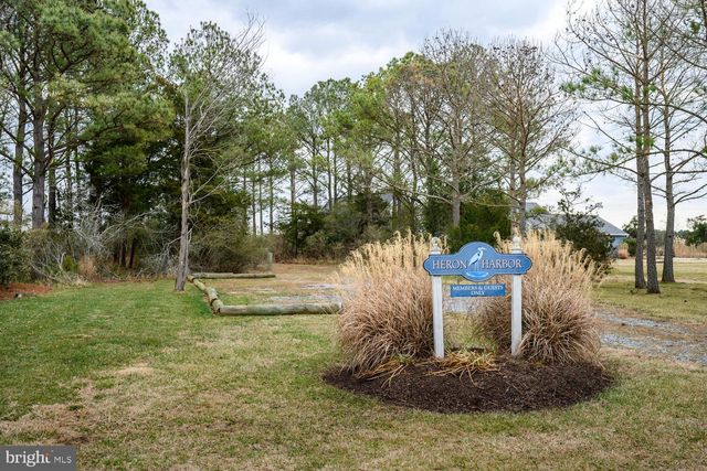 5211 HERON RD, Cambridge, MD 21613